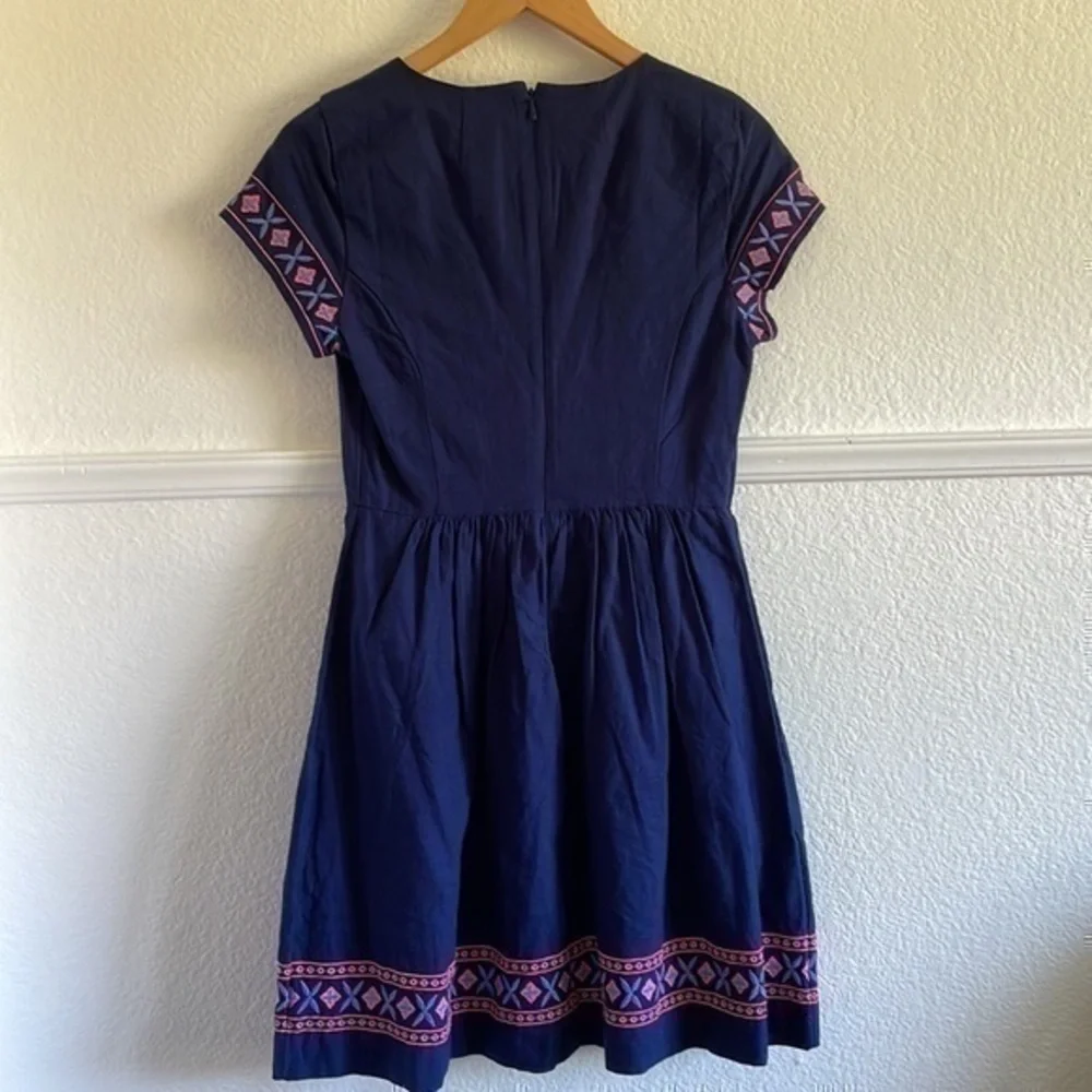 Vineyard vines navy embroidered dress - Picture 5 of 6